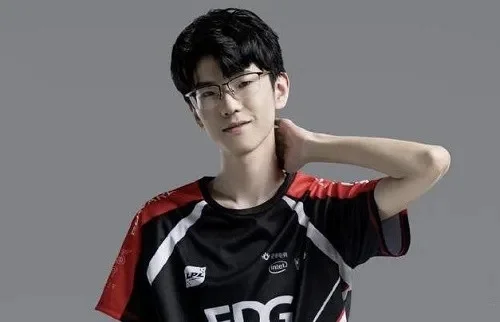 EDG打野JIEJIE是台湾人吗　edg打野jiejie是哪国人